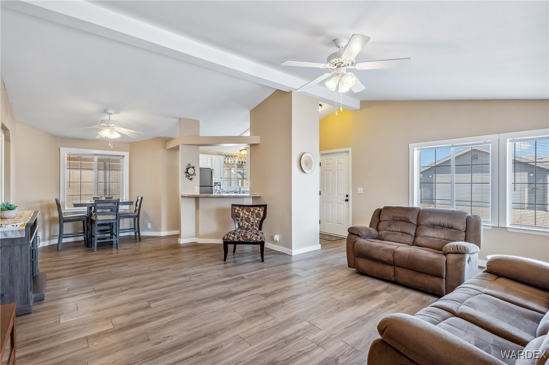 1545 East El Rodeo Road, Unit 84 Fort Mohave, AZ 86426 - Photo 8 of 67 Living Room
