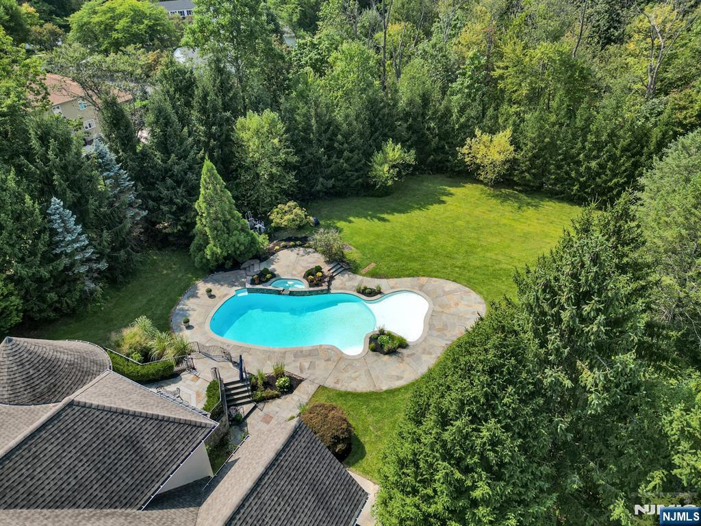 23 Hunter Ridge Woodcliff Lake, NJ 07677 - Photo 47 of 49