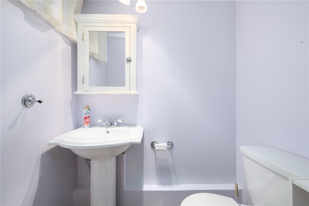 11 Hardwick Street Cumberland, RI 02864 - Photo 22 of 35