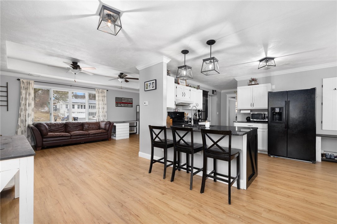 11 Hardwick Street Cumberland, RI 02864 - Photo 7 of 35