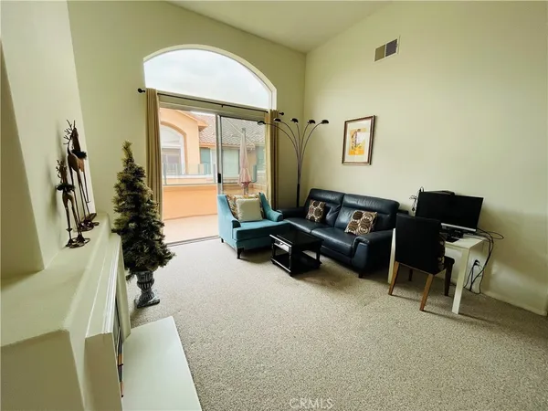 $3,380 | 1506 Solvay Aisle, Unit 127, Irvine, CA 92606