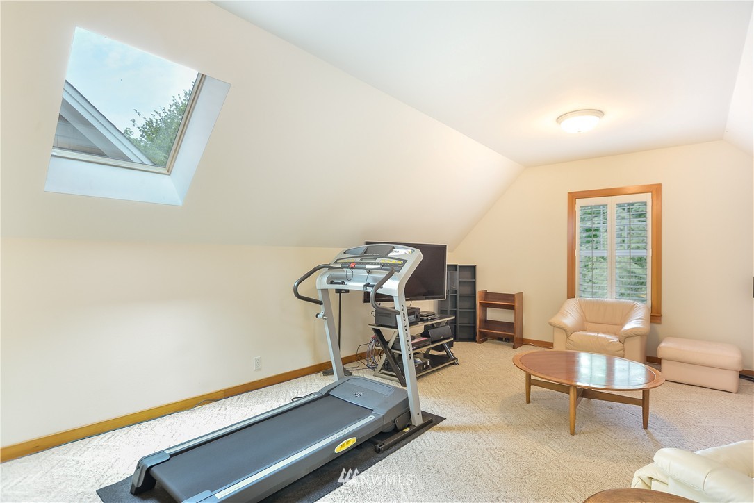 5755 Northeast Foster Road Bainbridge Island, WA 98110 - Photo 21 of 25