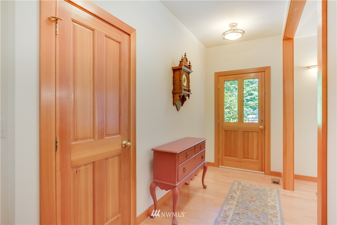 5755 Northeast Foster Road Bainbridge Island, WA 98110 - Photo 23 of 25
