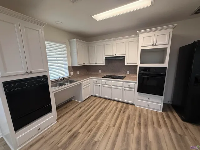 $2,700 | 1422 Stoneleigh Drive, Baton Rouge, LA 70808