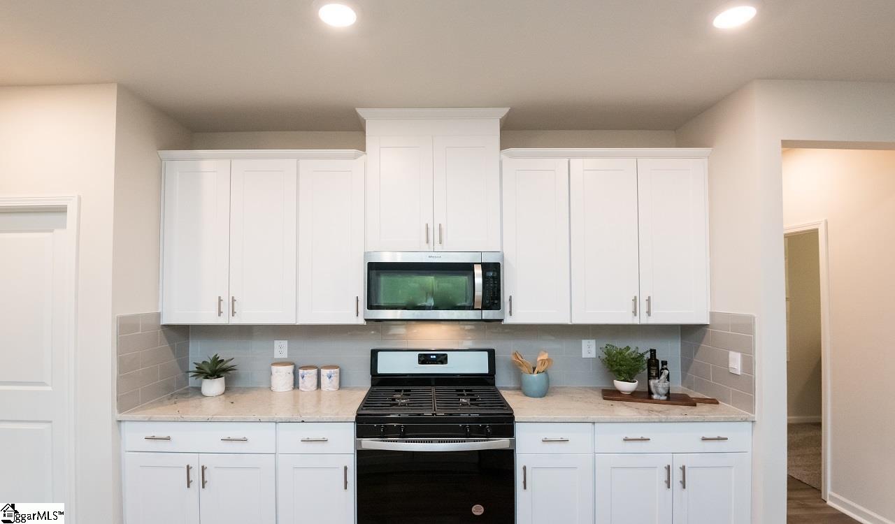 989 Penfold Pointe Pointe Wellford, SC 29385 - Photo 4 of 16