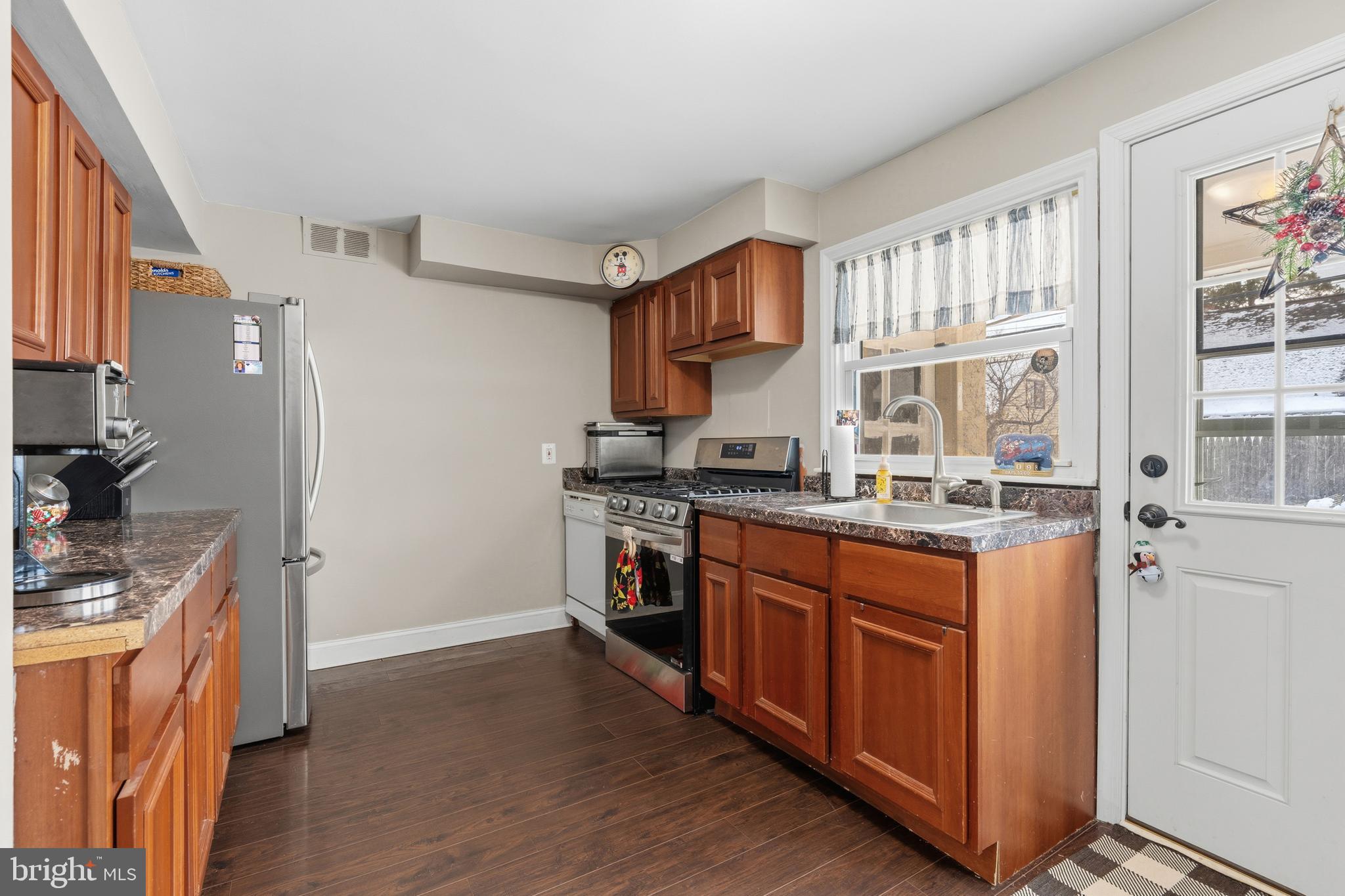 116 North Whitehall Road Norristown, PA 19403 - Photo 12 of 39