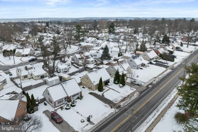 a vase of flowers sitting on a table
