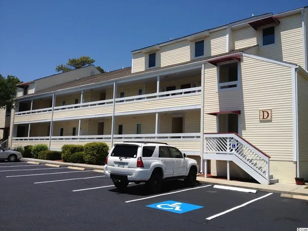 $1,300 | 1100 Possum Trot Road, Unit D104, North Myrtle Beach, SC 29582