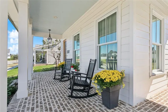 $650,000 | 521 Melrose Avenue, Covington, LA 70433