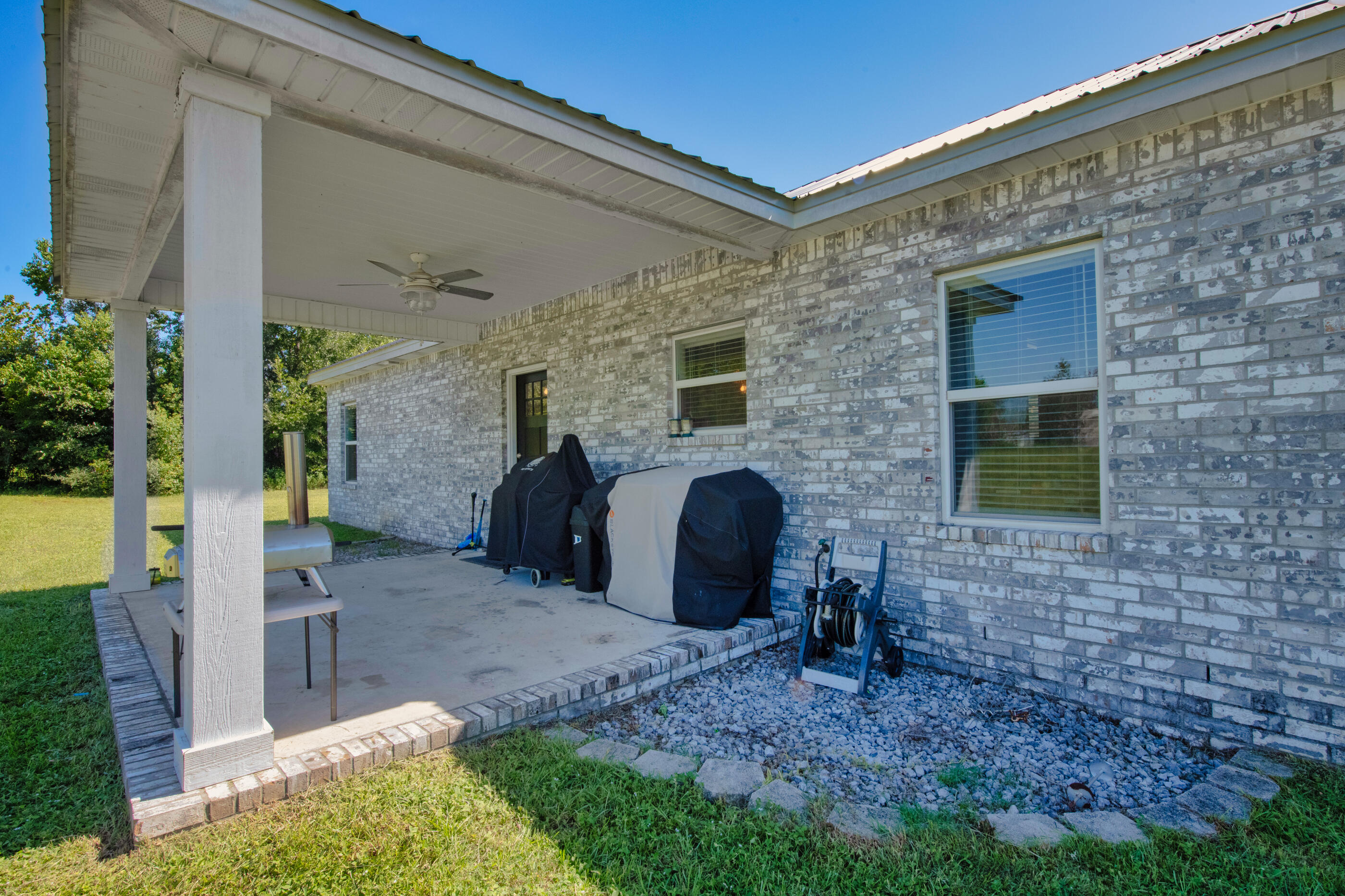 6116 Robin Road Crestview, FL 32539 - Photo 24 of 24 a view of a back yard
