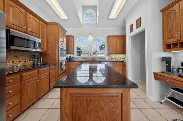 $750,000 | 509 West Main Street, Whitehouse, TX 75791