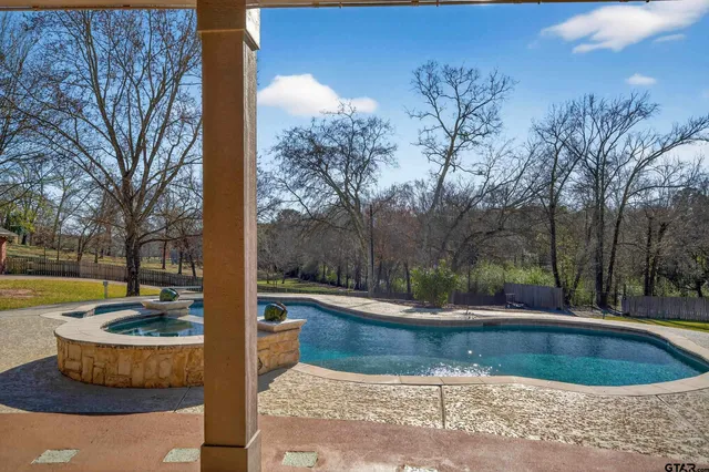 $750,000 | 509 West Main Street, Whitehouse, TX 75791