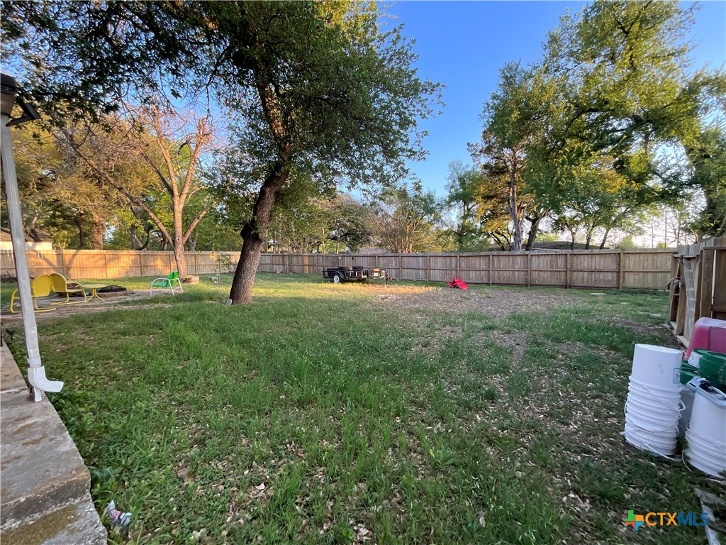 3413 Forest Trail Temple, TX 76502 - Photo 9 of 18 backyard