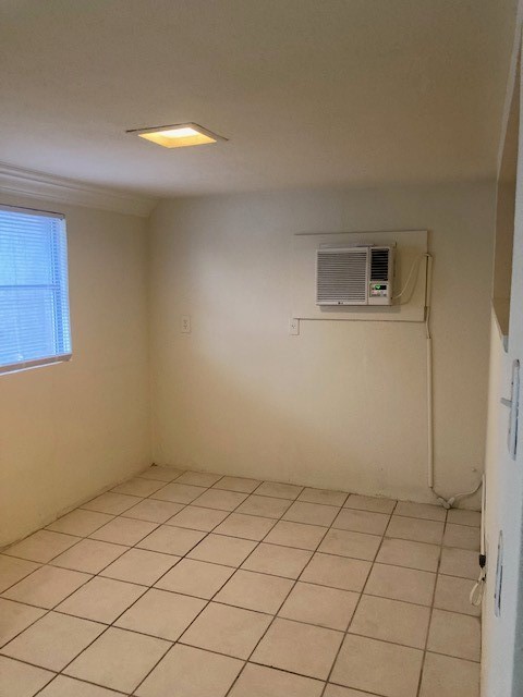 917 Keith Lane, Unit C Austin, TX 78705 - Photo 5 of 10