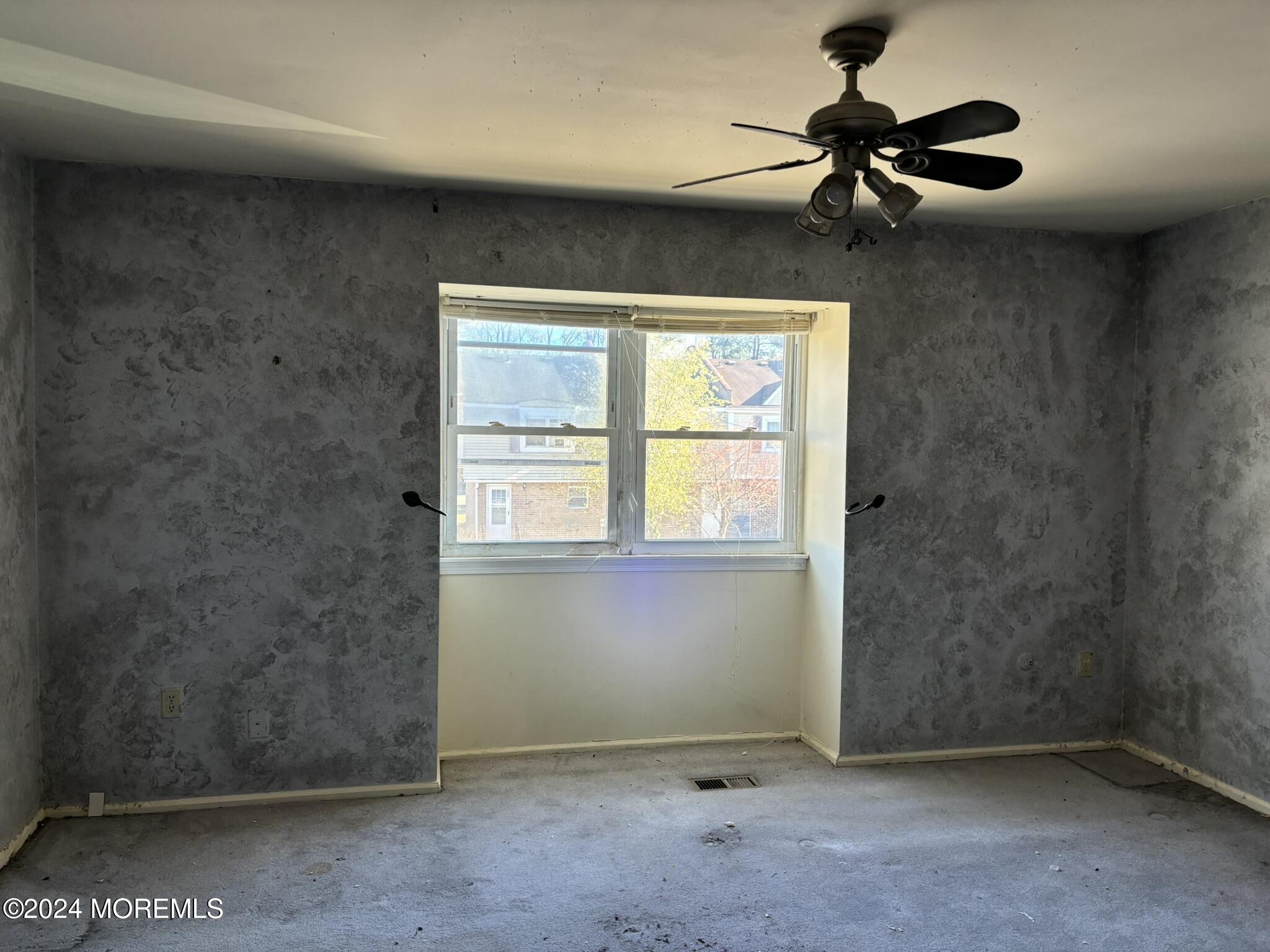 120 Primrose Lane Brick, NJ 08724 - Photo 13 of 21 an empty room with a window