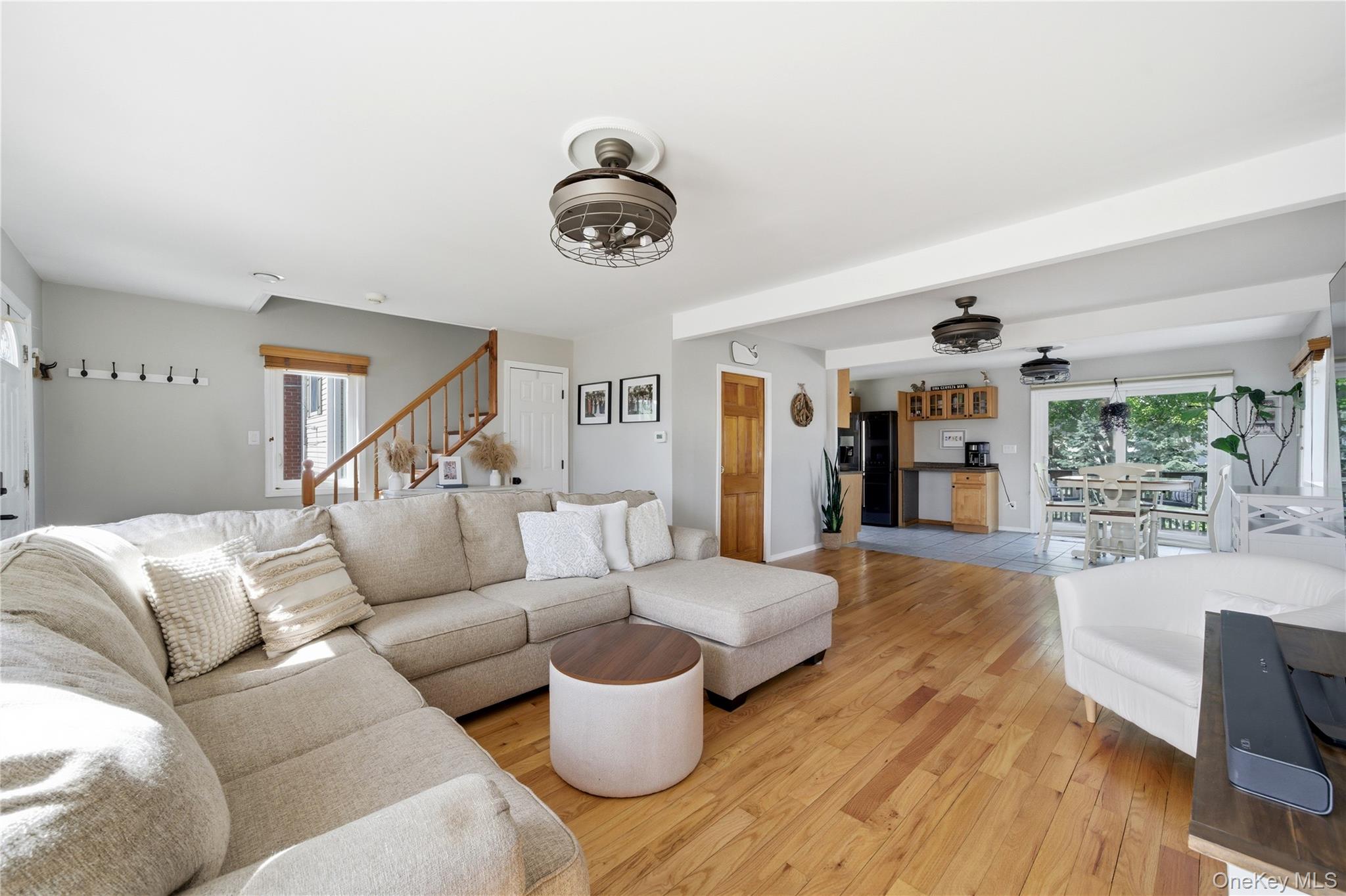 107 East Shore Road Lindenhurst, NY 11757 - Photo 14 of 36