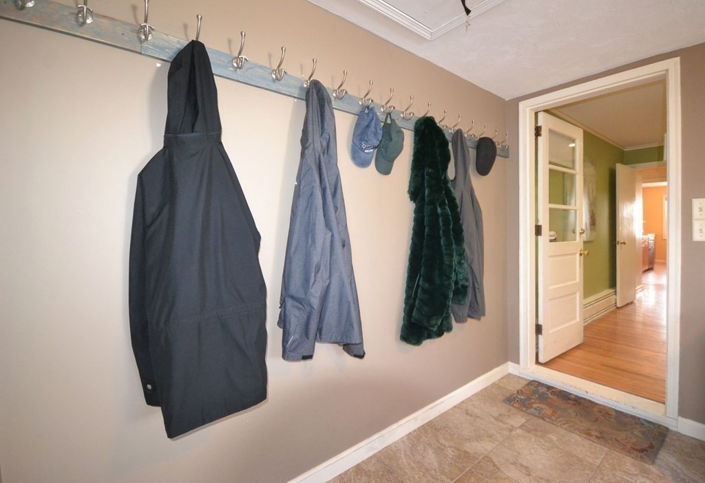 6 Southwood Road Worcester, MA 01609 - Photo 16 of 39 Gallery Image 16