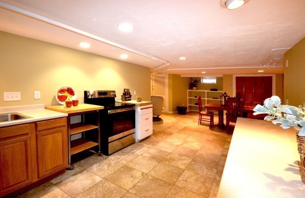 6 Southwood Road Worcester, MA 01609 - Photo 30 of 39 Gallery Image 30