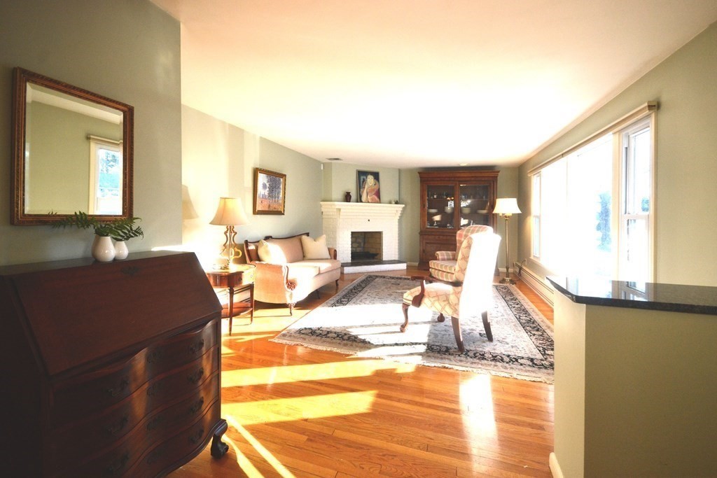 6 Southwood Road Worcester, MA 01609 - Photo 3 of 39 Gallery Image 3