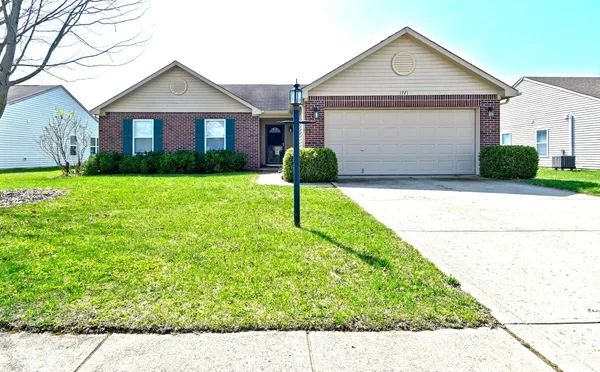 $265,000 | 1721 Creekside Drive, Brownsburg, IN 46112