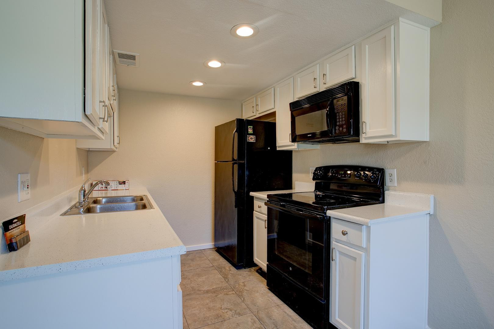 3402 North 32nd Street, Unit 129 Phoenix, AZ 85018 - Photo 8 of 33 Photo #9