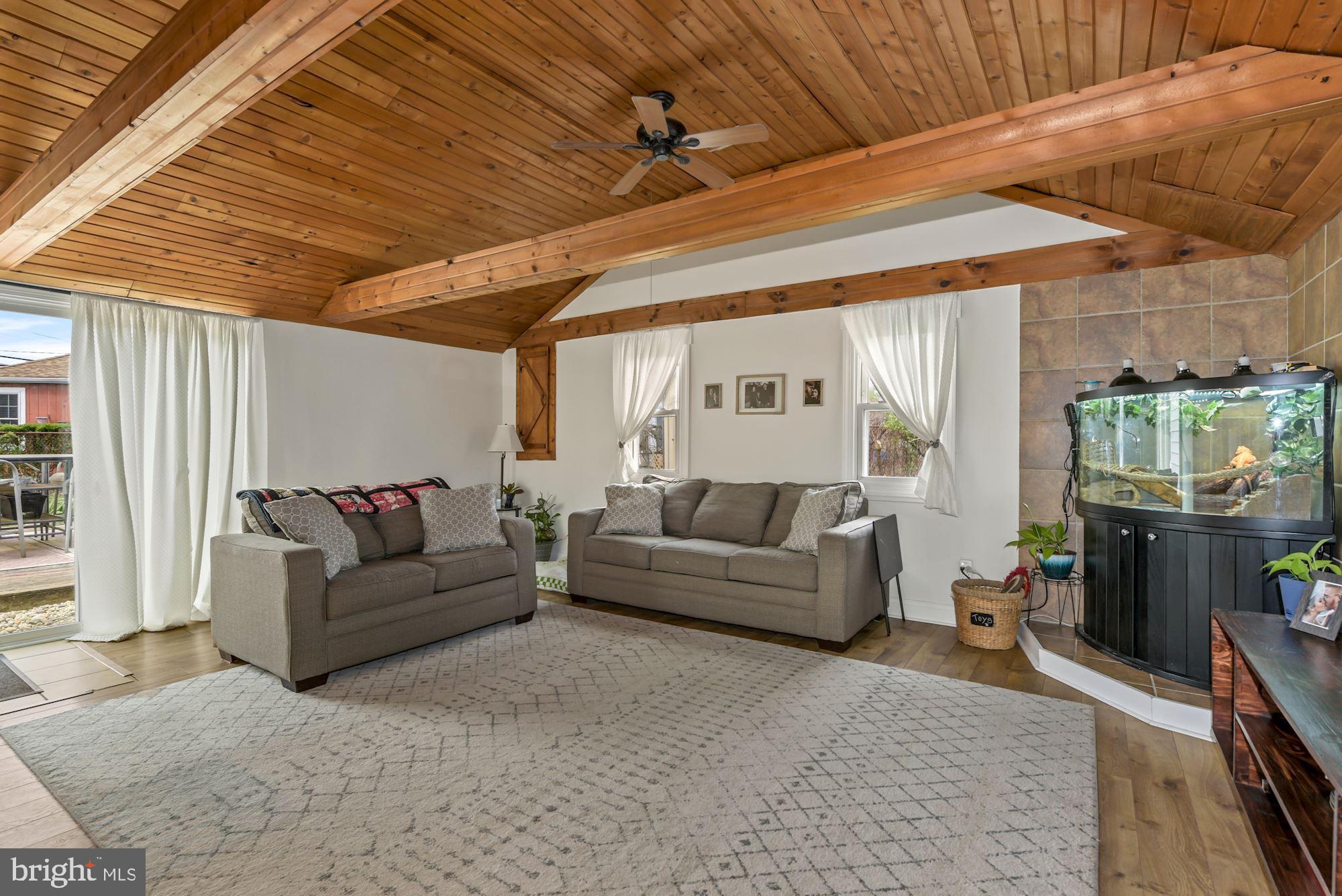 32 Fort Dix Road Pemberton, NJ 08068 - Photo 3 of 23