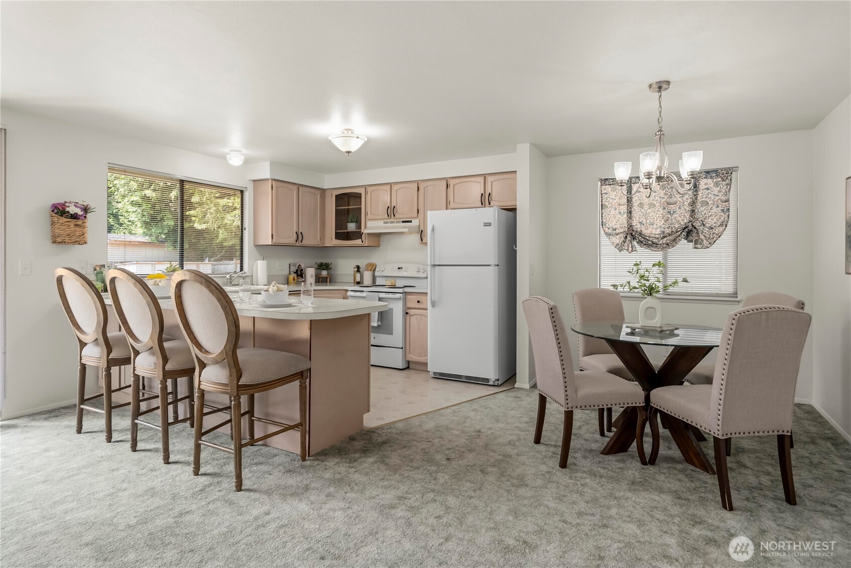 1901 Union Avenue Northeast Renton, WA 98056 - Photo 3 of 27 Gallery Image 3