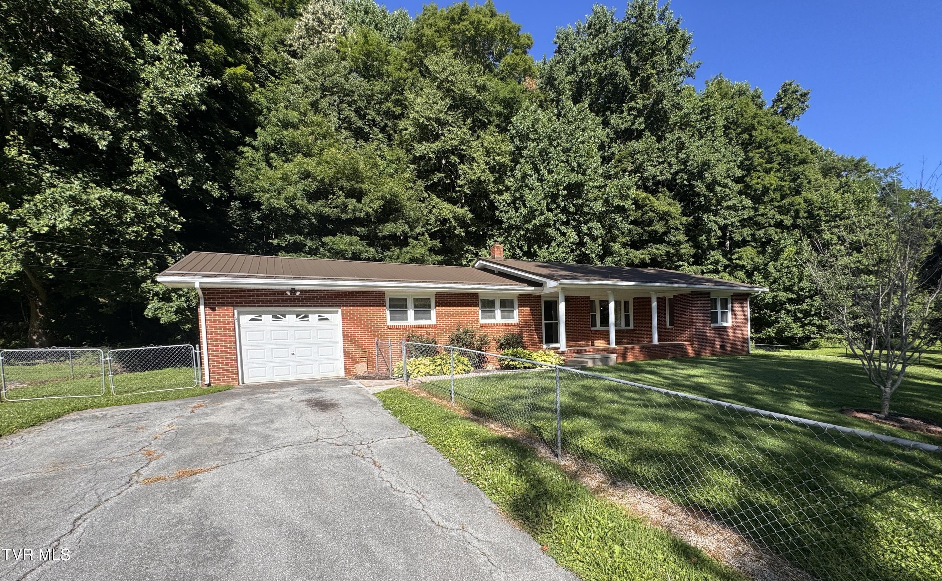248 Burbank Road Roan Mountain, TN 37687 - Photo 1 of 65 IMG_6018