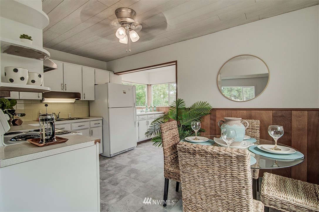 2300 Northeast 6th Place Renton, WA 98056 - Photo 7 of 24 Gallery Image 7