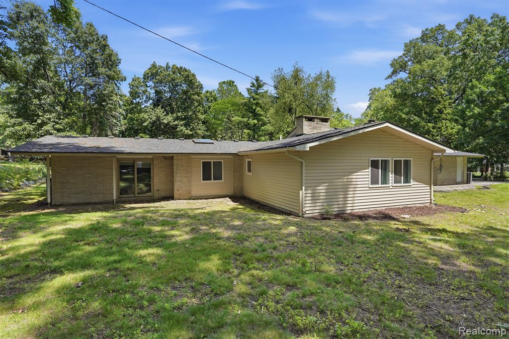 30715 North Greenbriar Road Franklin, MI 48025 - Photo 9 of 43