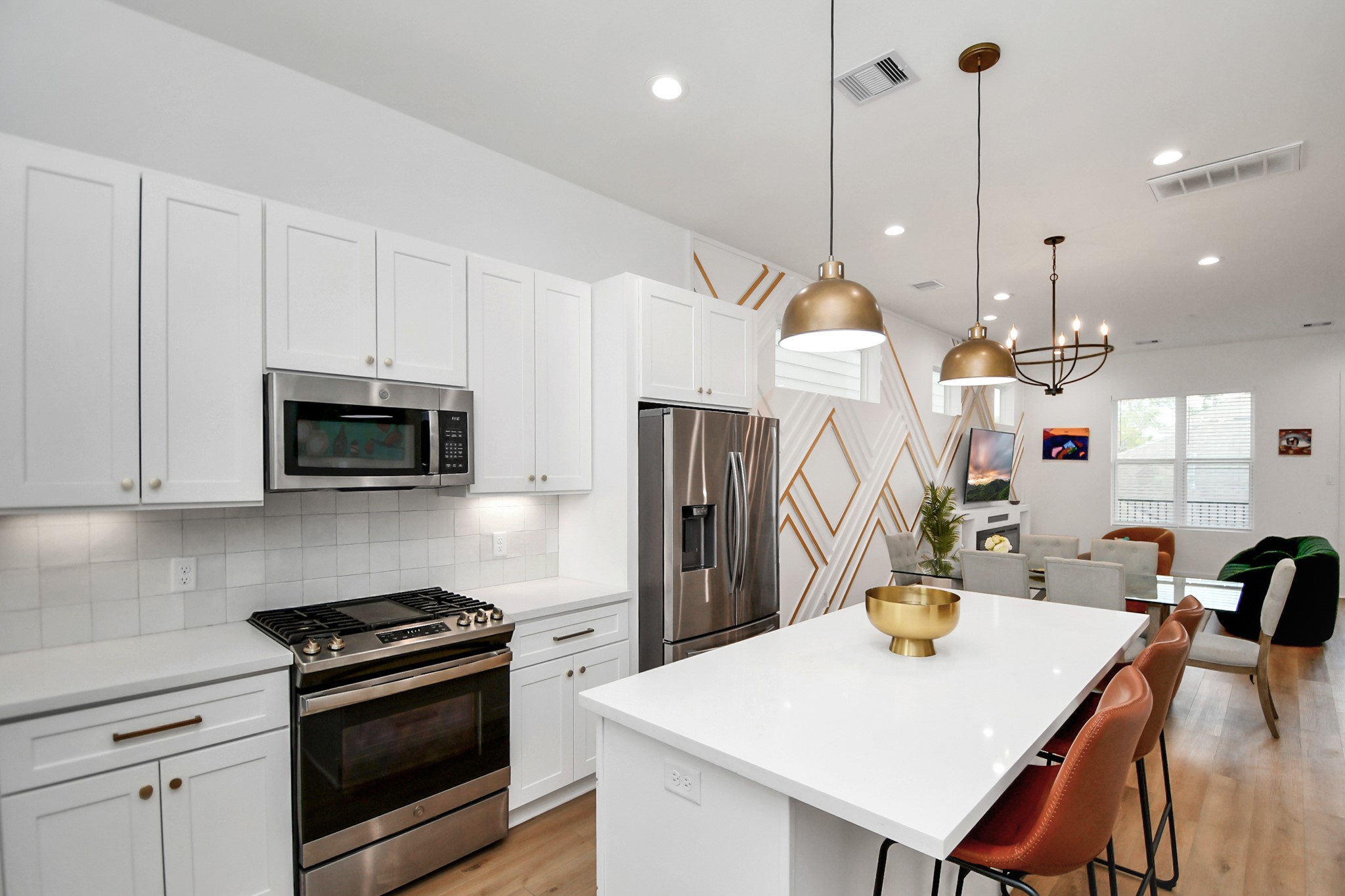 2015 Cochran Street Houston, TX 77009 - Photo 11 of 38