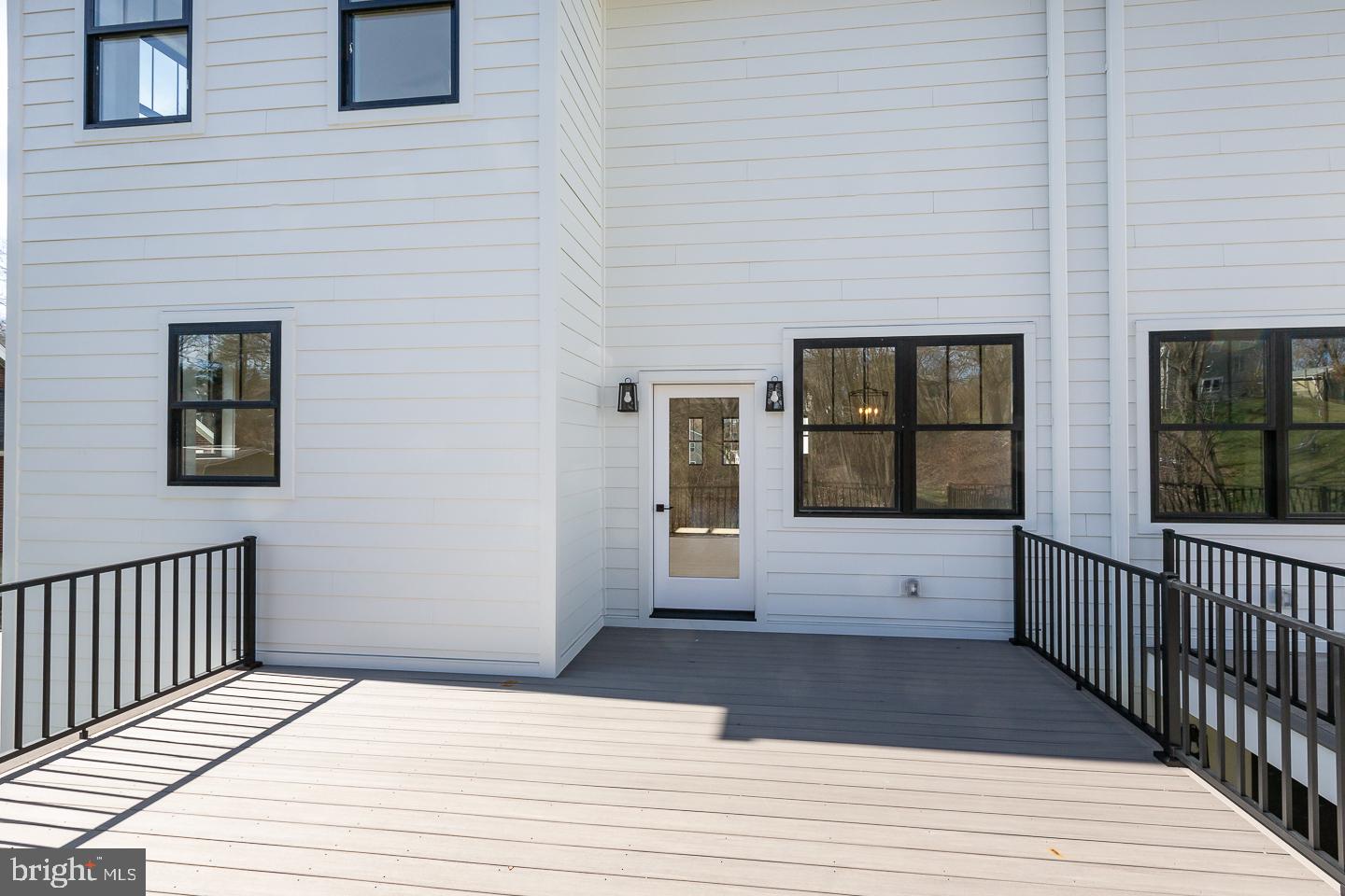 981 Henry Avenue Wayne, PA 19087 - Photo 29 of 32 Modern entryway with inviting deck.