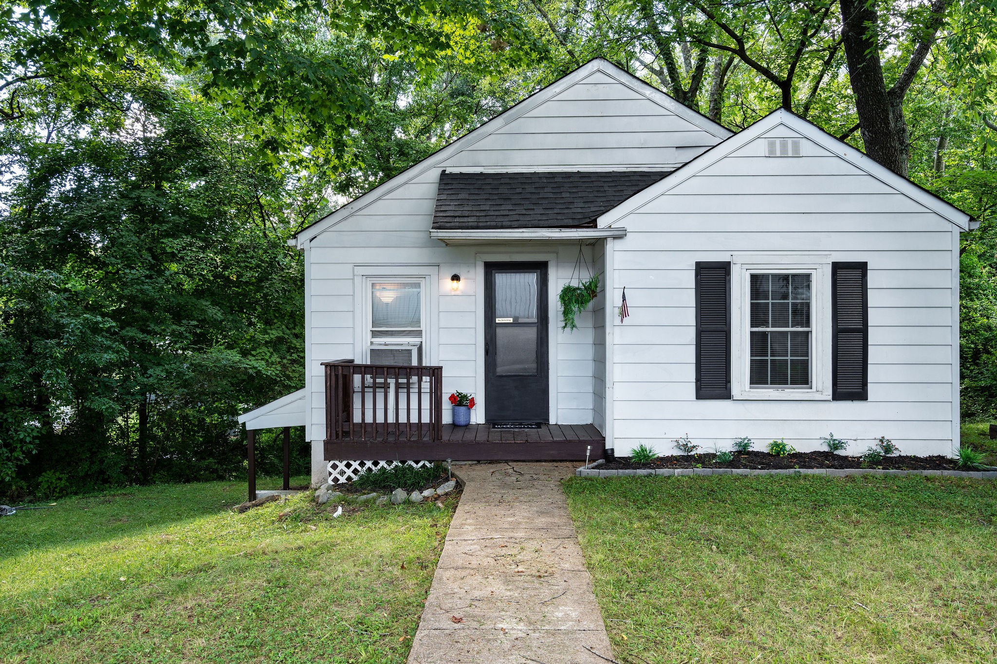 1 Proctor Drive Clarksville, TN 37043 - Photo 2 of 27