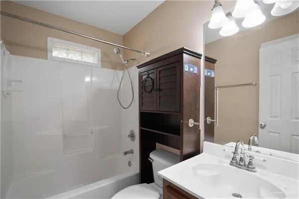 $2,900 | 4205 Ora Street, Edinburg, TX 78539