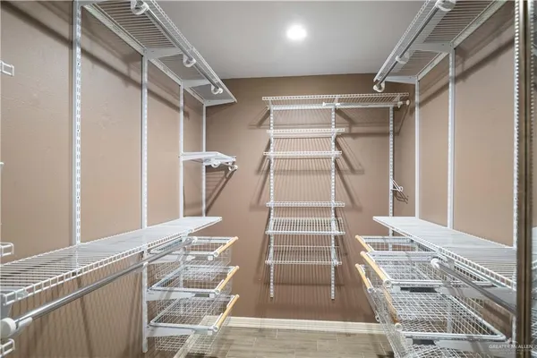 $2,900 | 4205 Ora Street, Edinburg, TX 78539