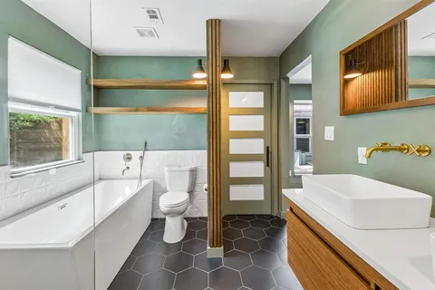 $522,900 | 3116 Kingsbridge Drive, Plano, TX 75075