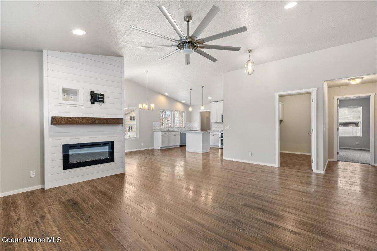 6924 Christine Street Rathdrum, ID 83858 - Photo 6 of 79 Living Room