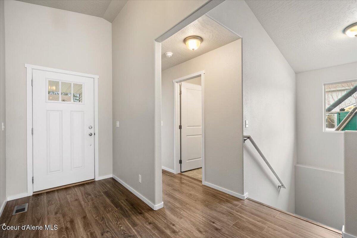 6924 Christine Street Rathdrum, ID 83858 - Photo 9 of 79 Foyer