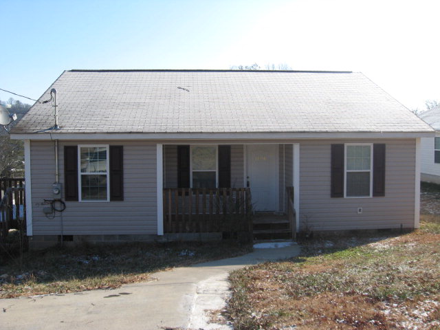 1104 Main Street Dalton, GA 30721 - Photo 1 of 1 Main View
