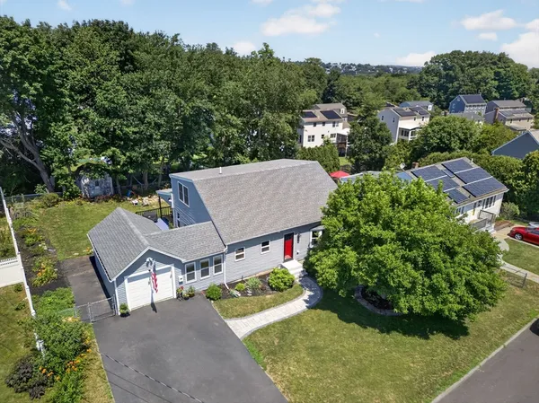 $689,900 | 17 Rockwood Lane, Lawrence, MA 01843