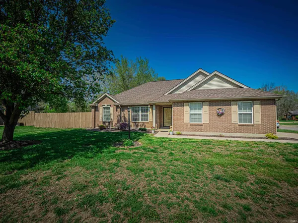 $289,000 | 312 East Evergreen Road, Evansville, IN 47711
