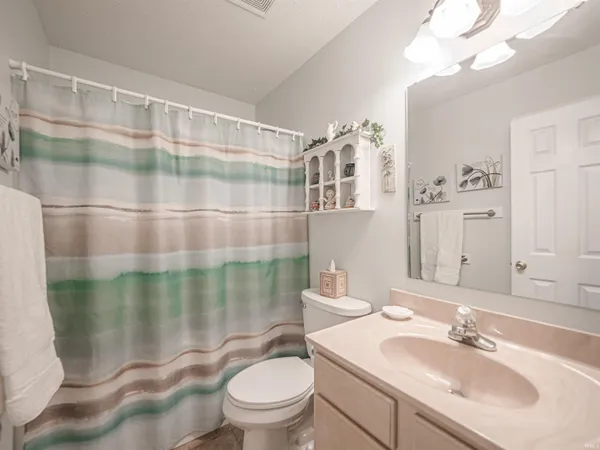 $289,000 | 312 East Evergreen Road, Evansville, IN 47711