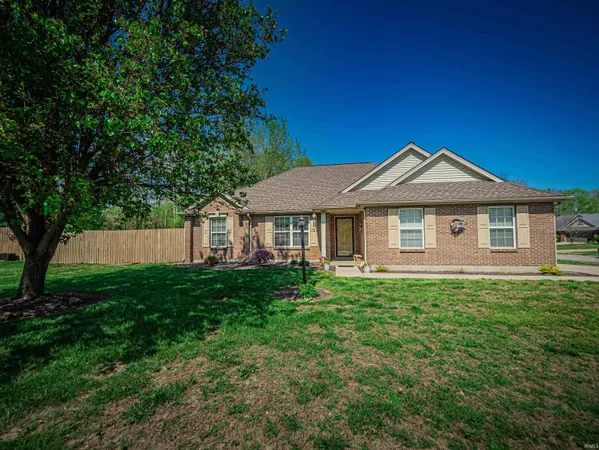 $289,000 | 312 East Evergreen Road, Evansville, IN 47711
