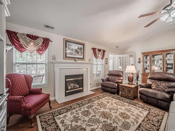 $289,000 | 312 East Evergreen Road, Evansville, IN 47711
