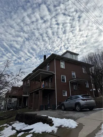 $2,000 | 235 Center Avenue, Greensburg, PA 15601