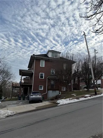$2,000 | 235 Center Avenue, Greensburg, PA 15601