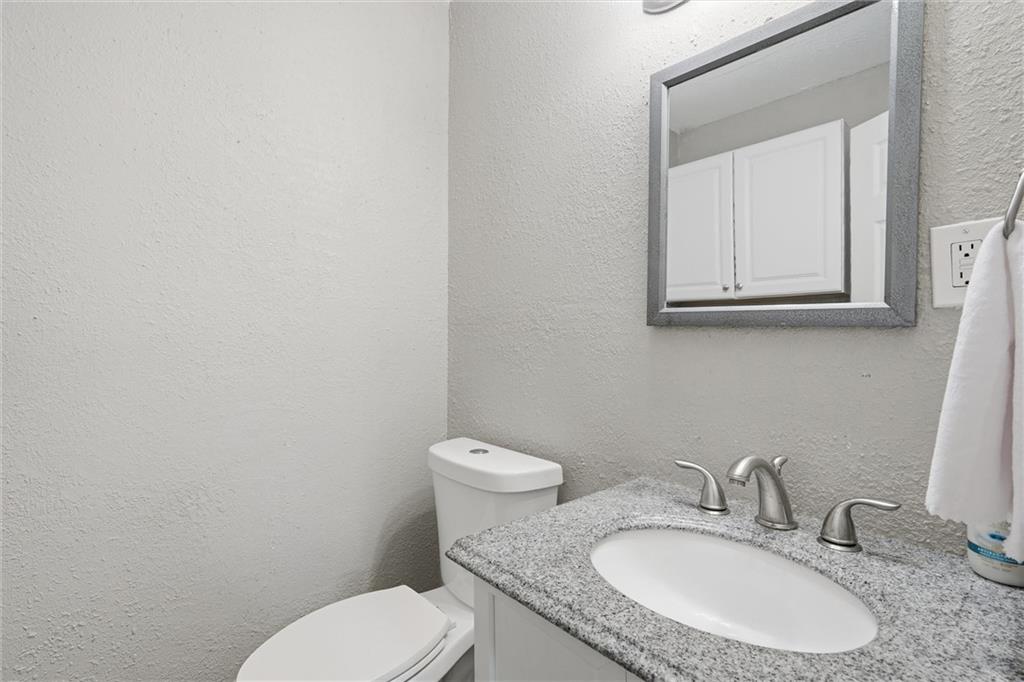 2902 West 7th Street Lawrence, KS 66049 - Photo 13 of 18