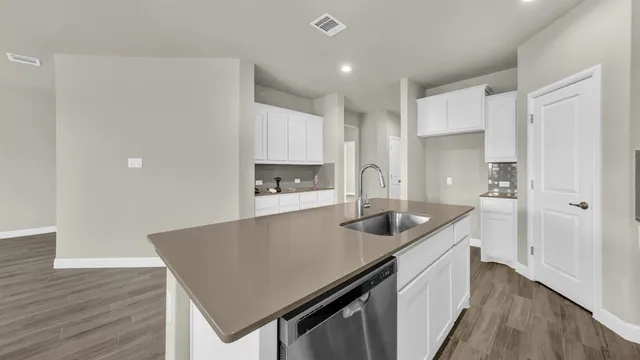 $2,600 | 2349 Waggoner Rnch Drive, Weatherford, TX 76087