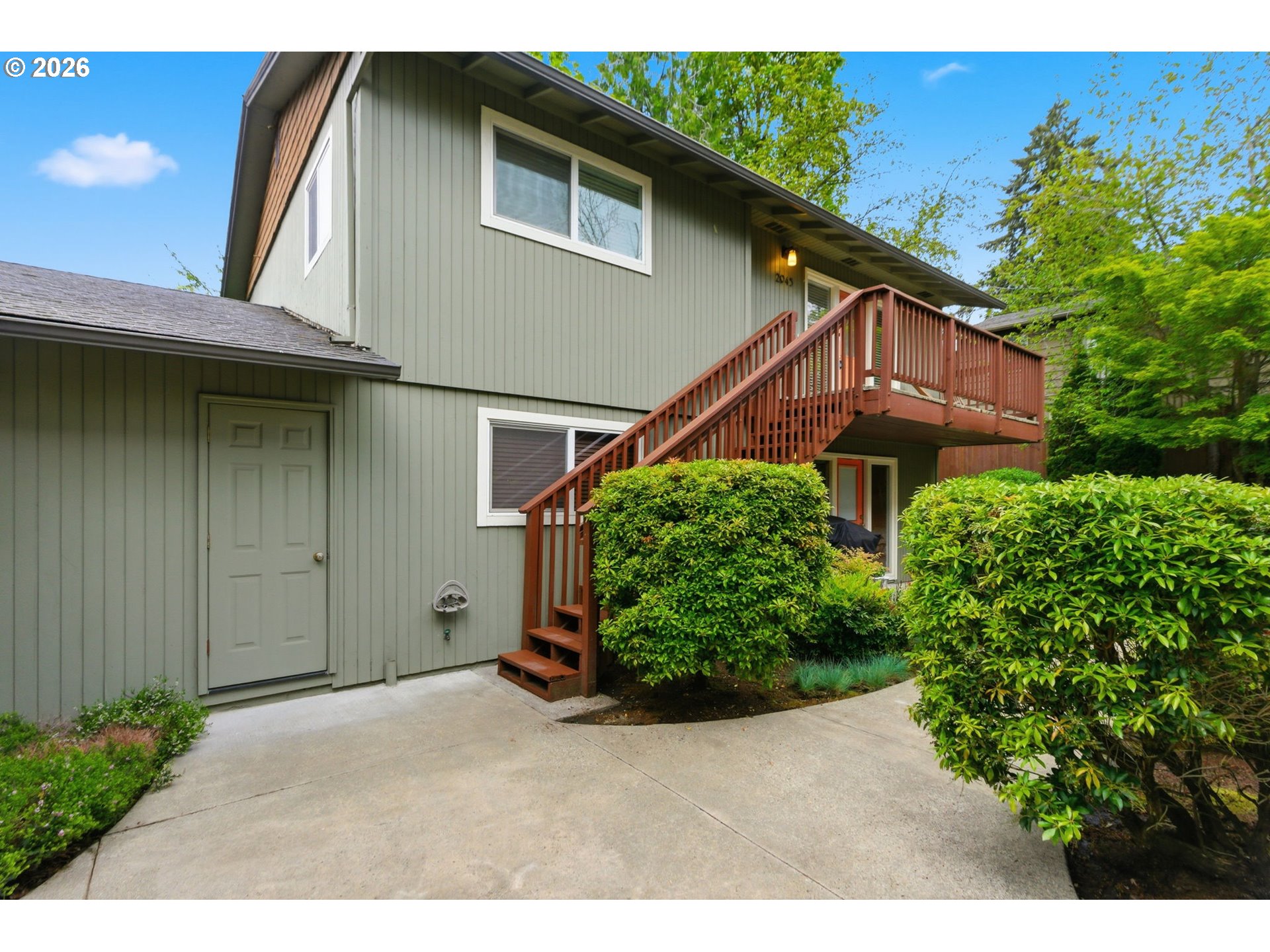 2945 Southwest Miles Street Portland, OR 97219 - Photo 2 of 31
