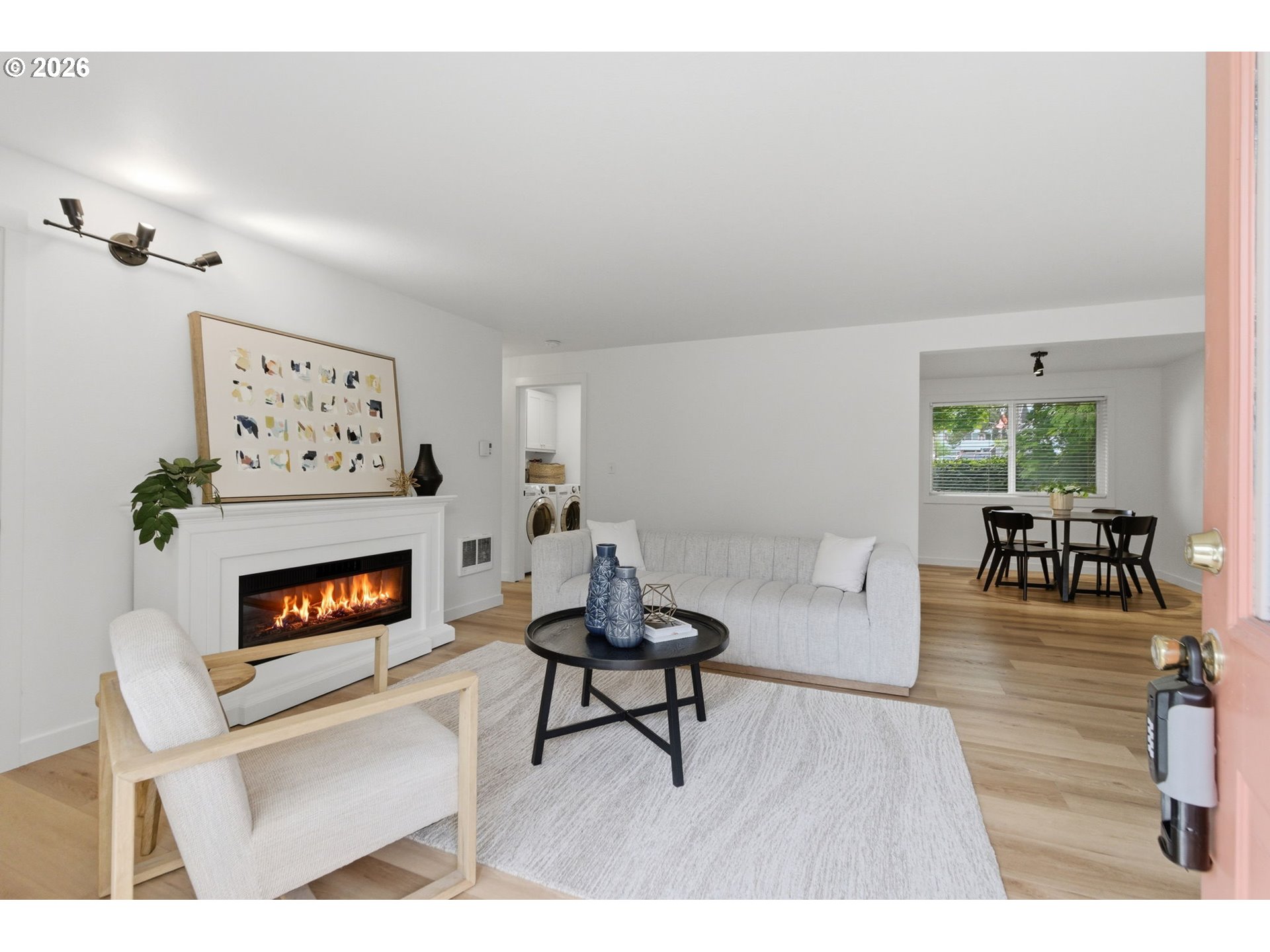 2945 Southwest Miles Street Portland, OR 97219 - Photo 6 of 31